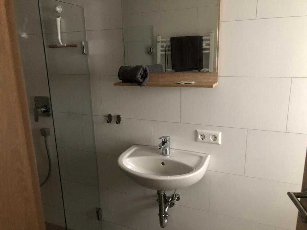 Gaestehaus Glock Marbach am Neckar Esterno foto